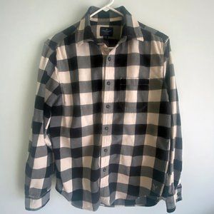 Men's button down flannel shirt
